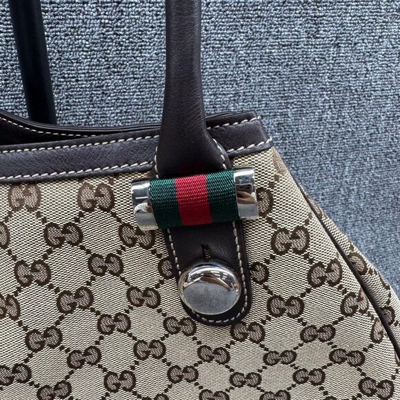 Gucci Leather Shoulder Bag 450-071425 - Picture 8 of 15